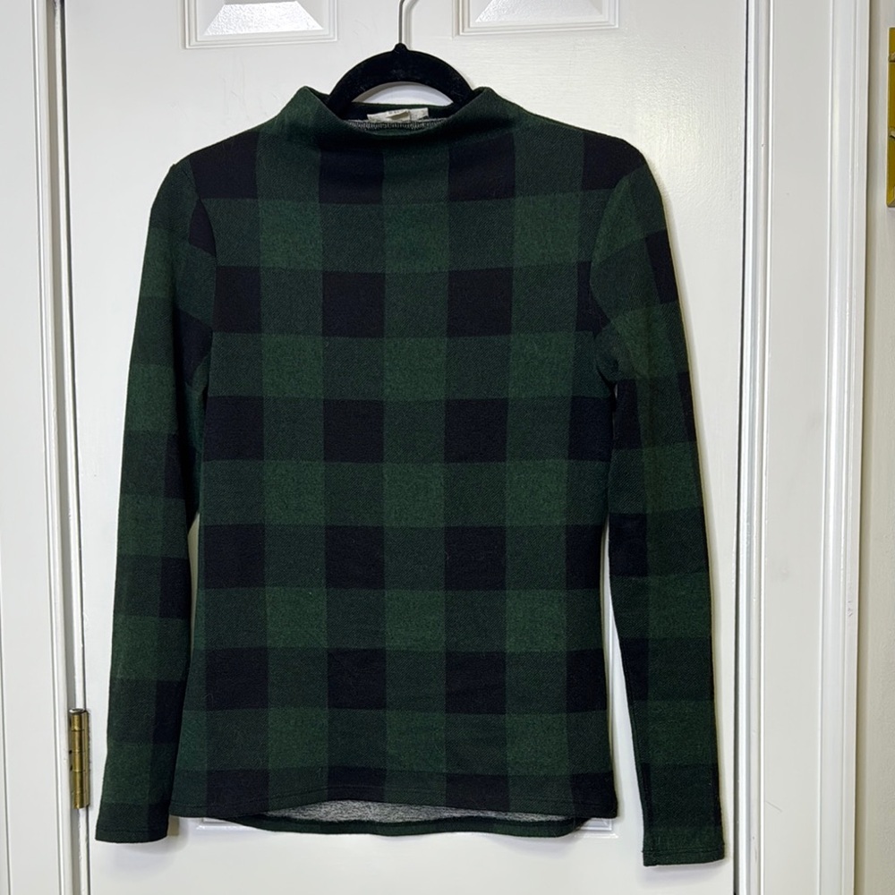 Beachlunchlounge Green and Black Checkered Turtleneck